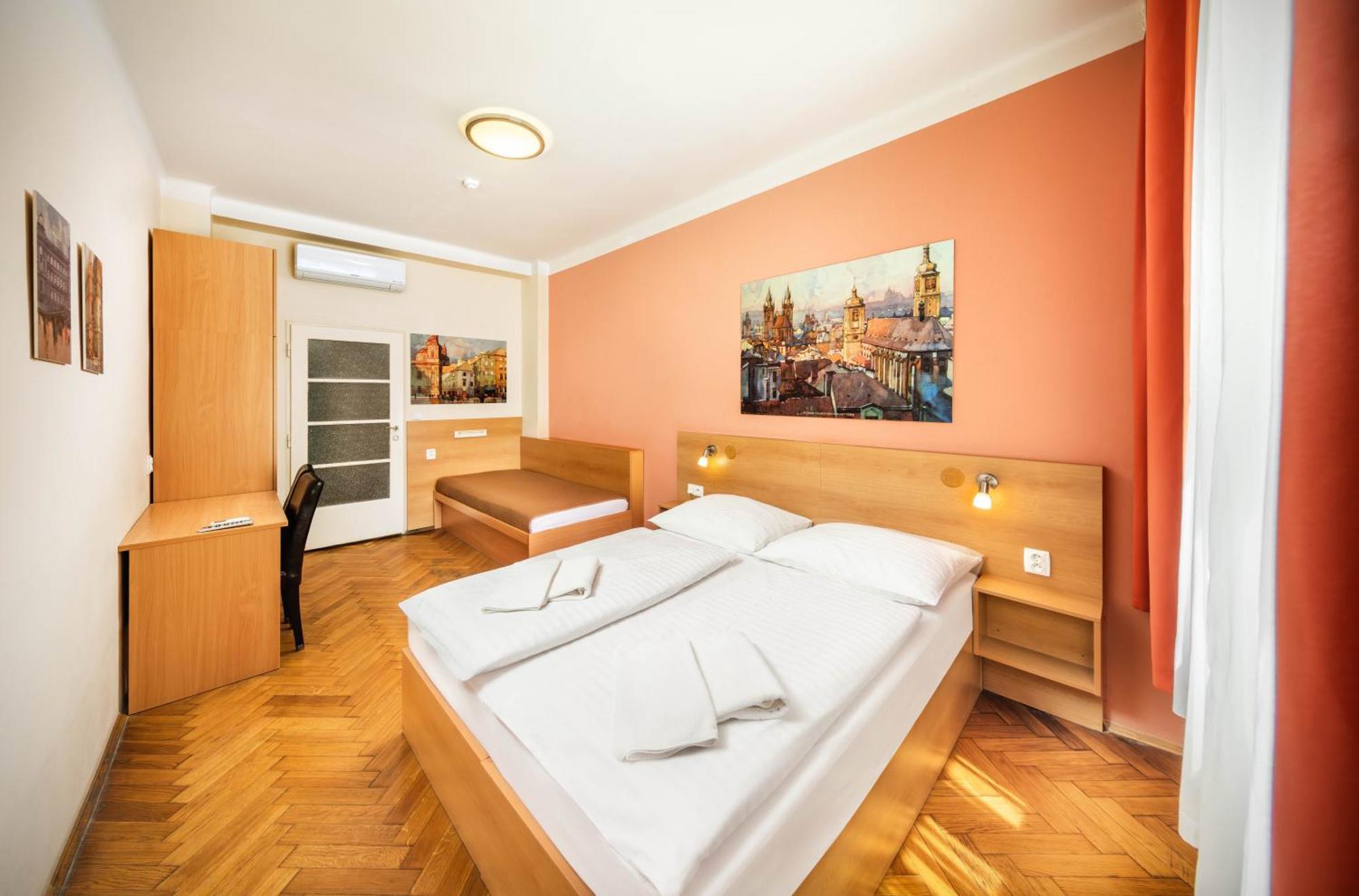 Residence Bene Praha Bagian luar foto