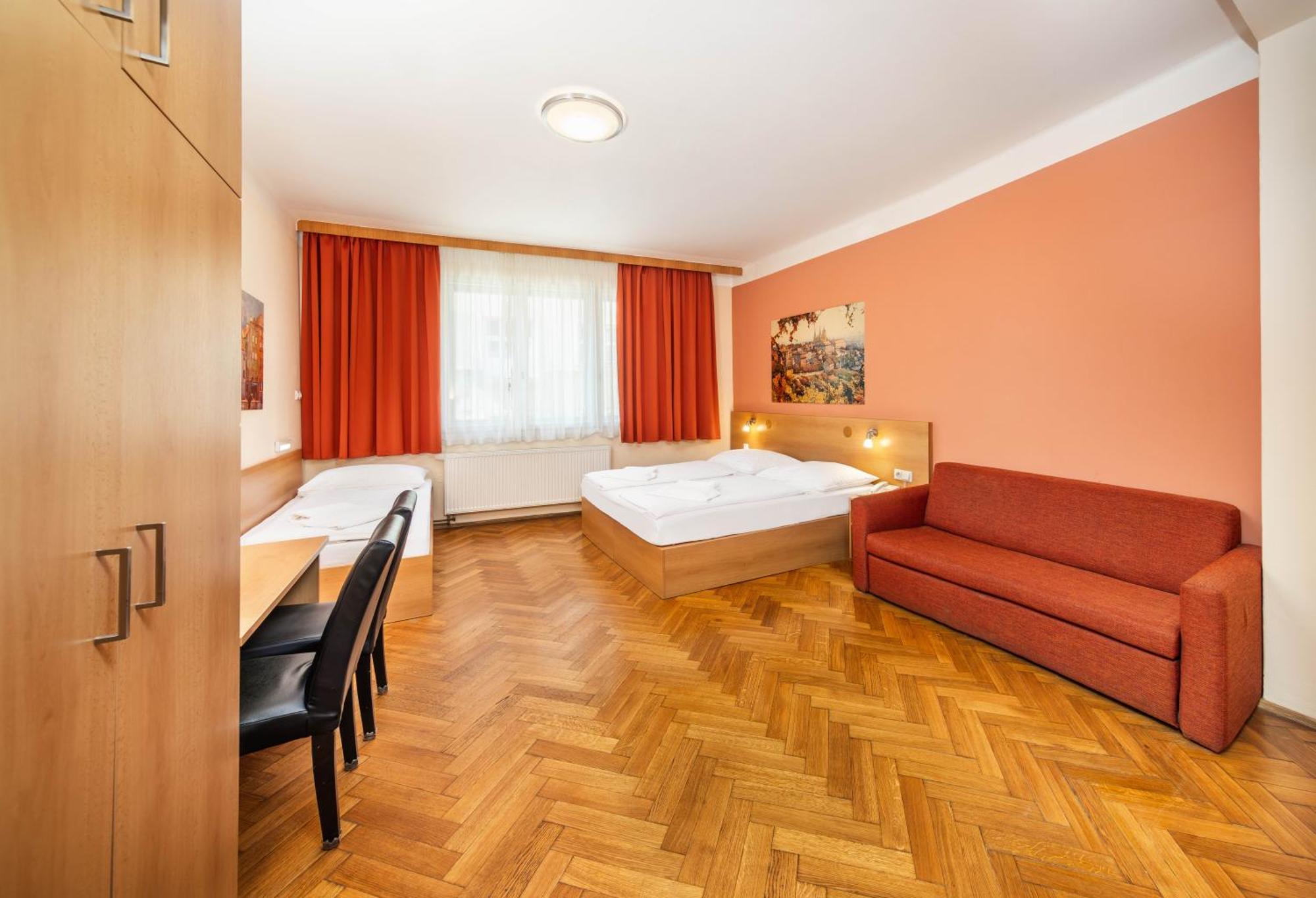 Residence Bene Praha Bagian luar foto
